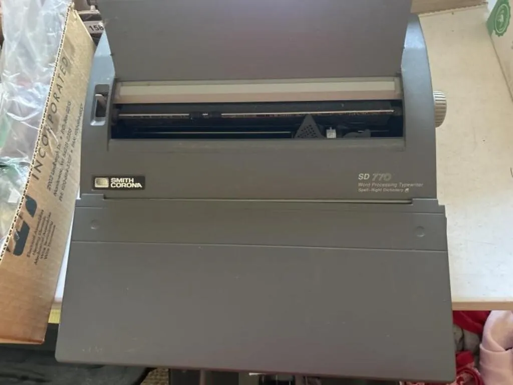 Smith corona typewriter