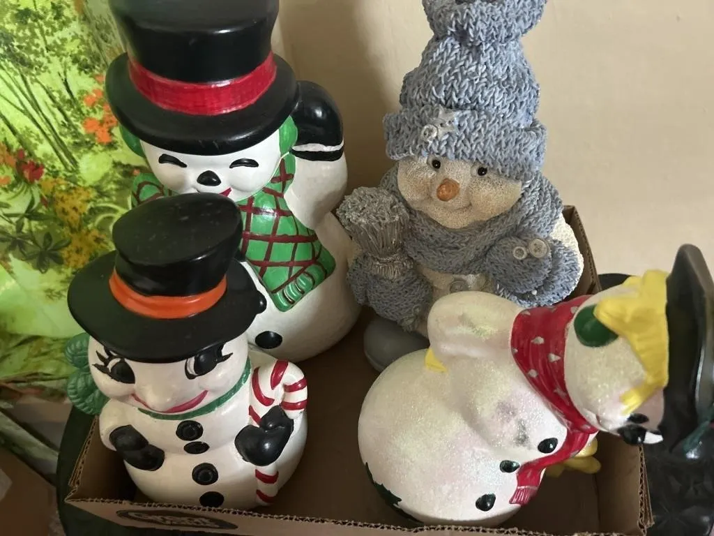 Ceramic snowmen