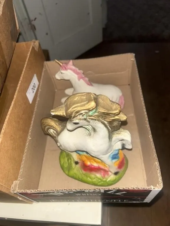 Unicorn figurines