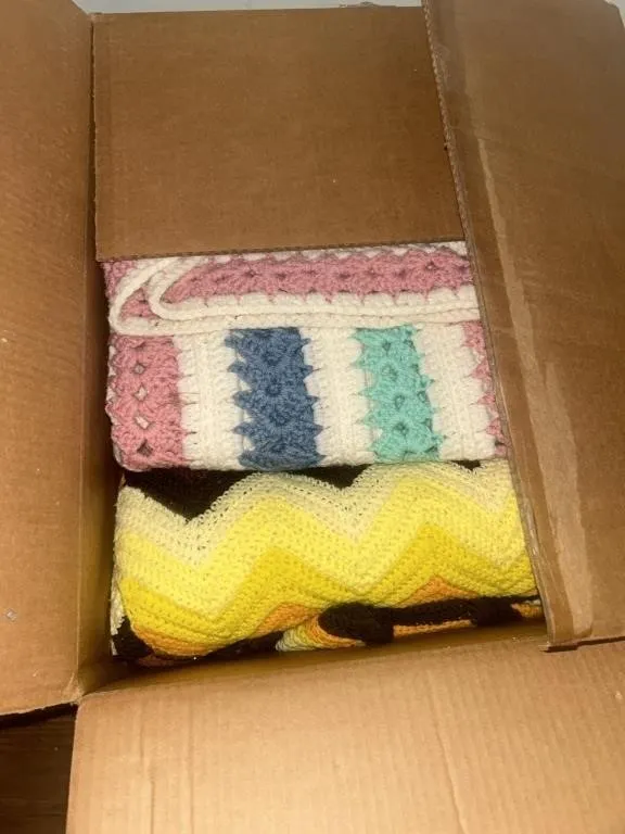 Crochet blankets and blankets