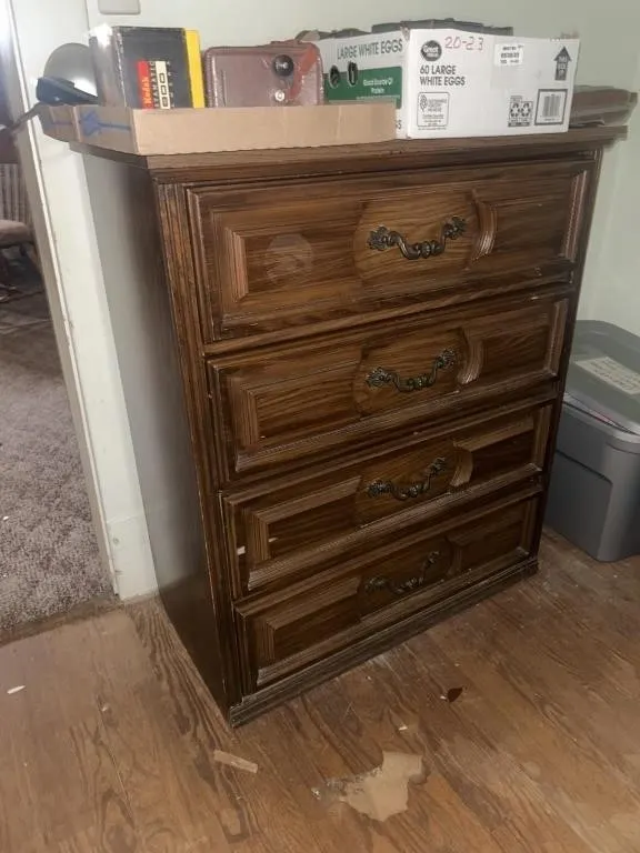 Dresser