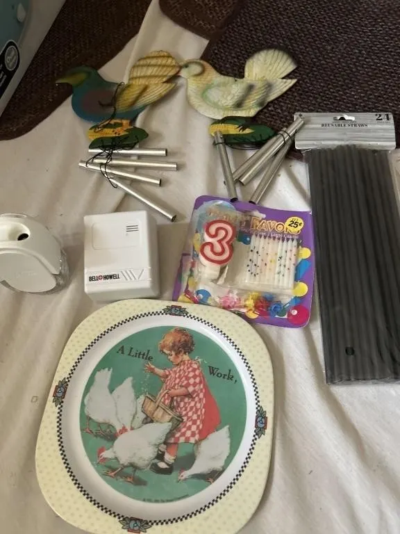 Bird wind, chimes, candles, reusable straws and