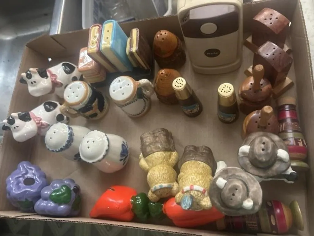 Salt and pepper shakers
