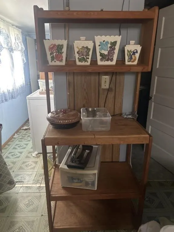 Baker's rack content not included