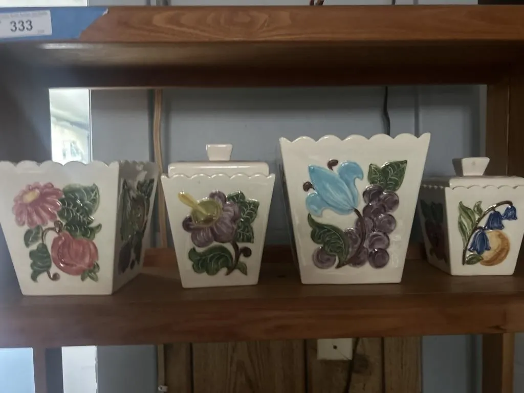 Fruit canisters