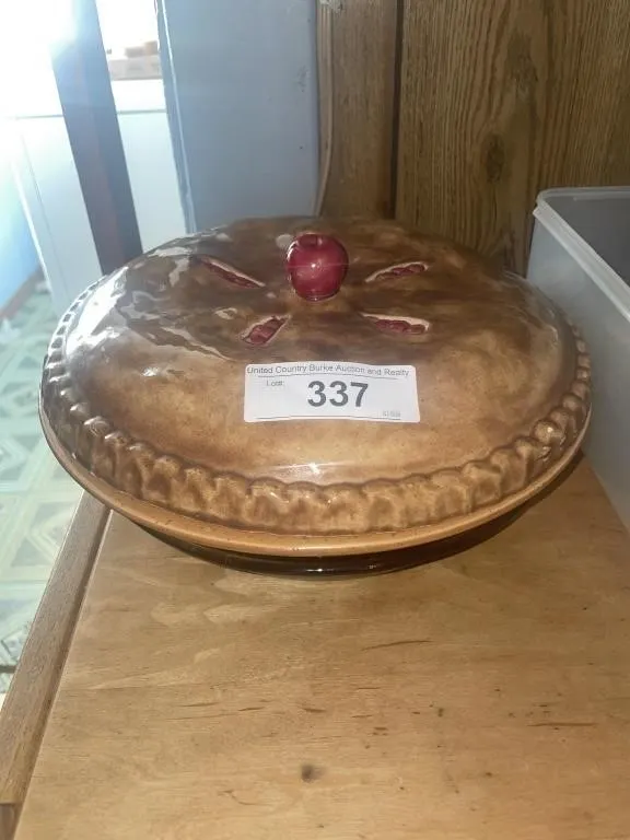 Ceramic cherry pie dish, brown anchor pie dishes