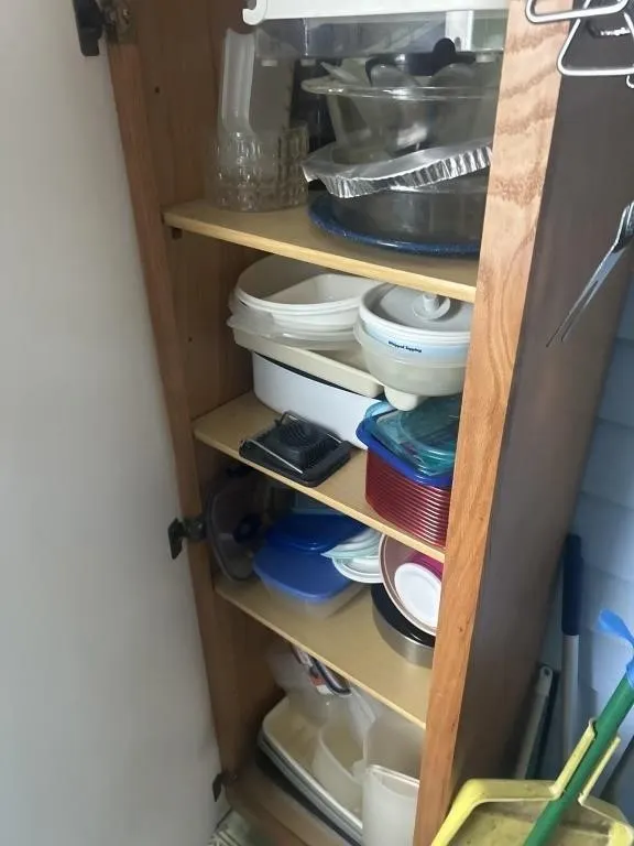 Cabinet with content