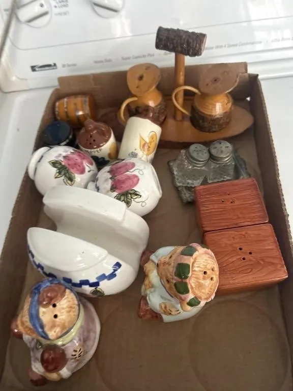 Salt and pepper shakers