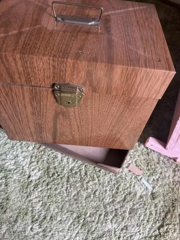 Metal filing box