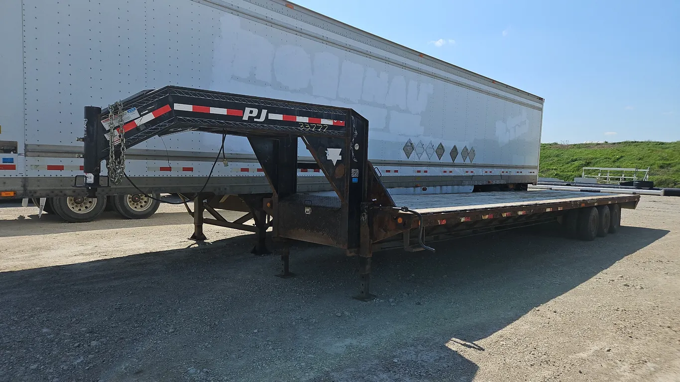 2015 PJ Trailers FD403 TRI/A 40ft Gooseneck Equipment Trailer