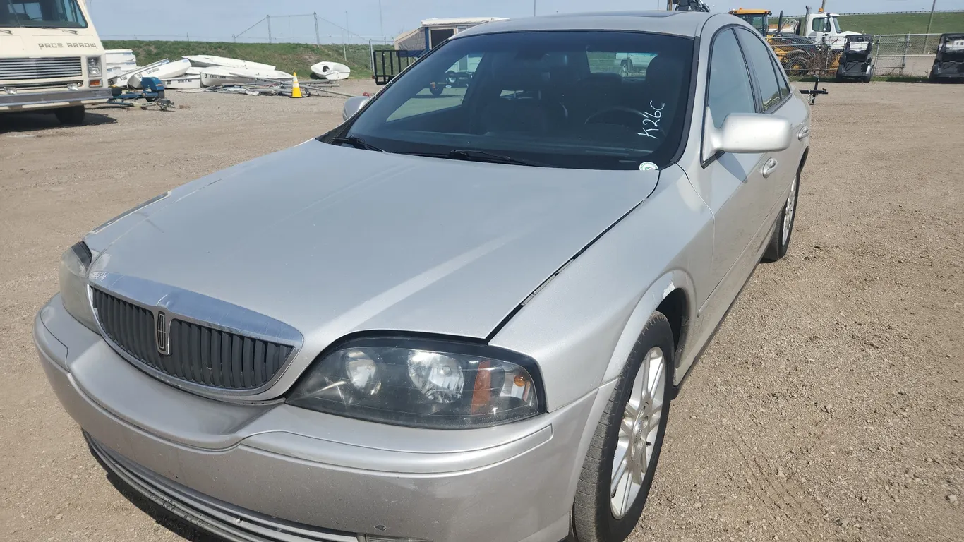 2004 Lincoln LS 4dr Sedan V8