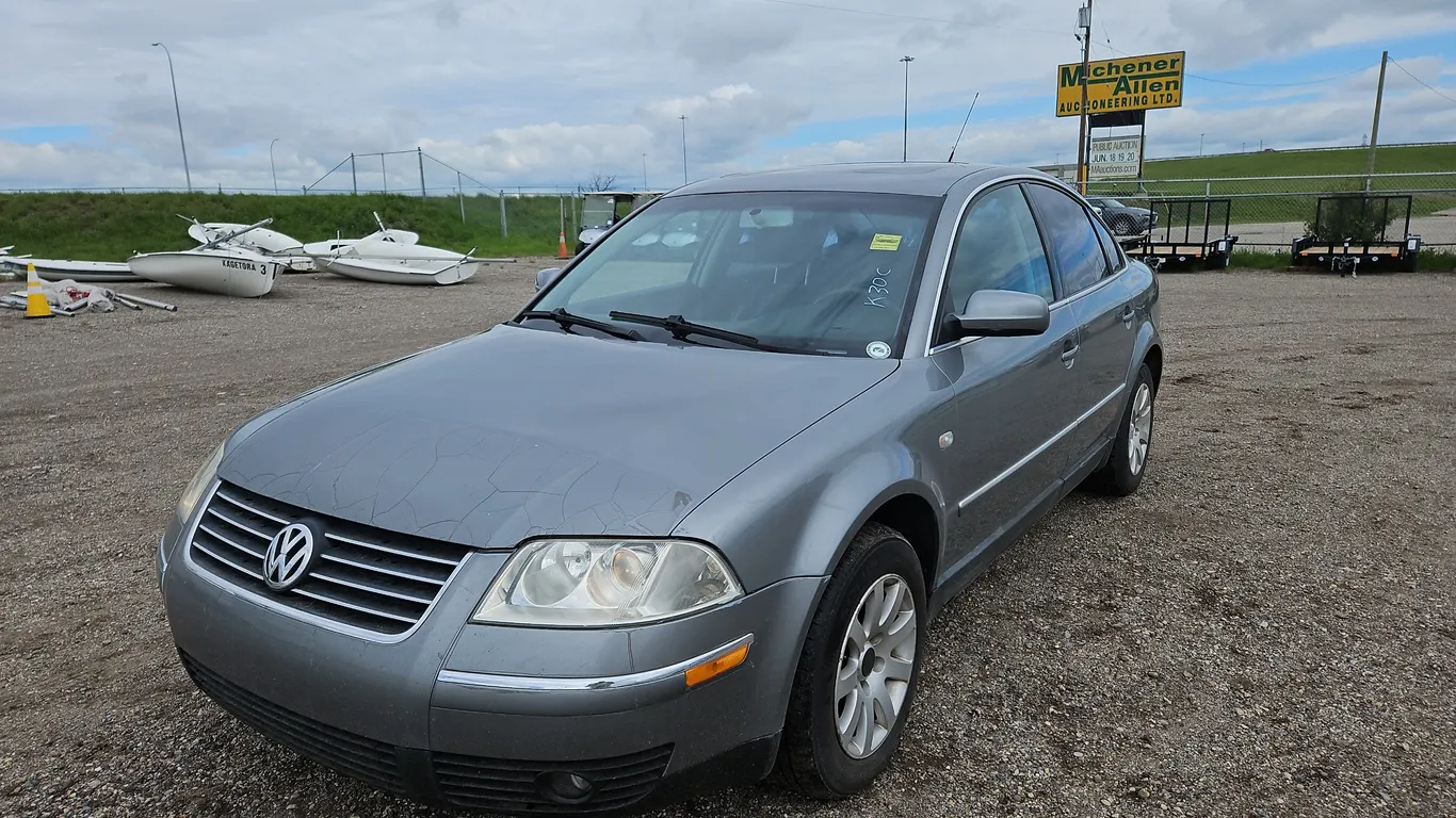 2003 Volkswagen Passat GLS 4dr Sedan