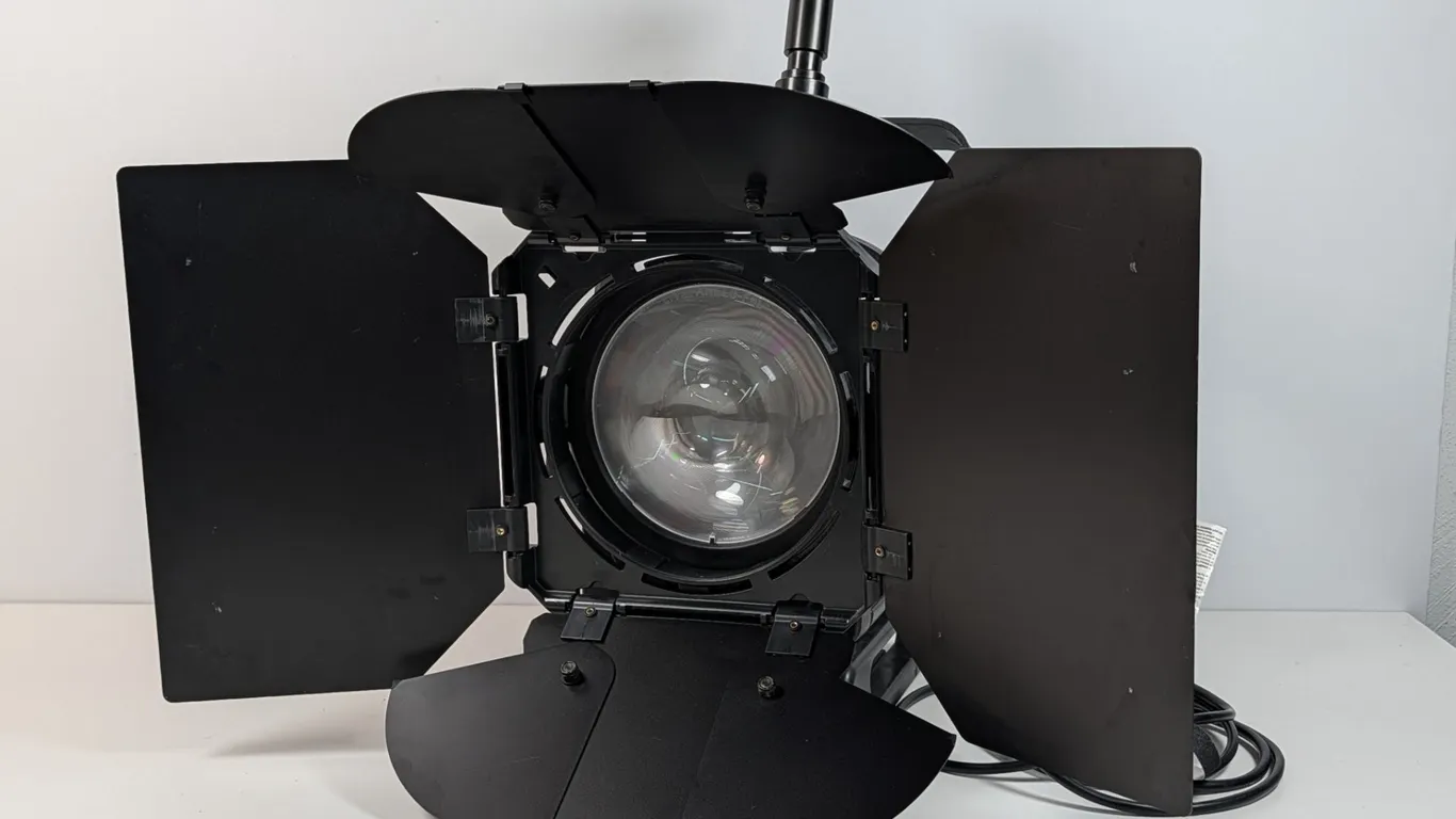 Litepanels Sola 6 LED Fresnel Light
