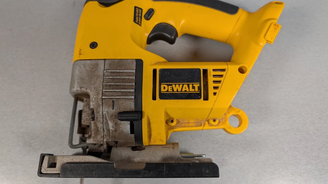 DeWalt DW933 18V Cordless Variable Speed Jig Saw