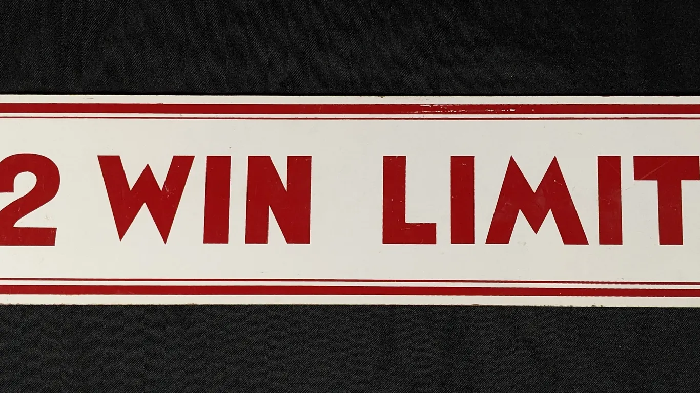 VINTAGE CIRCUS CARNIVAL MASONITE SIGN 2 WIN LIMIT