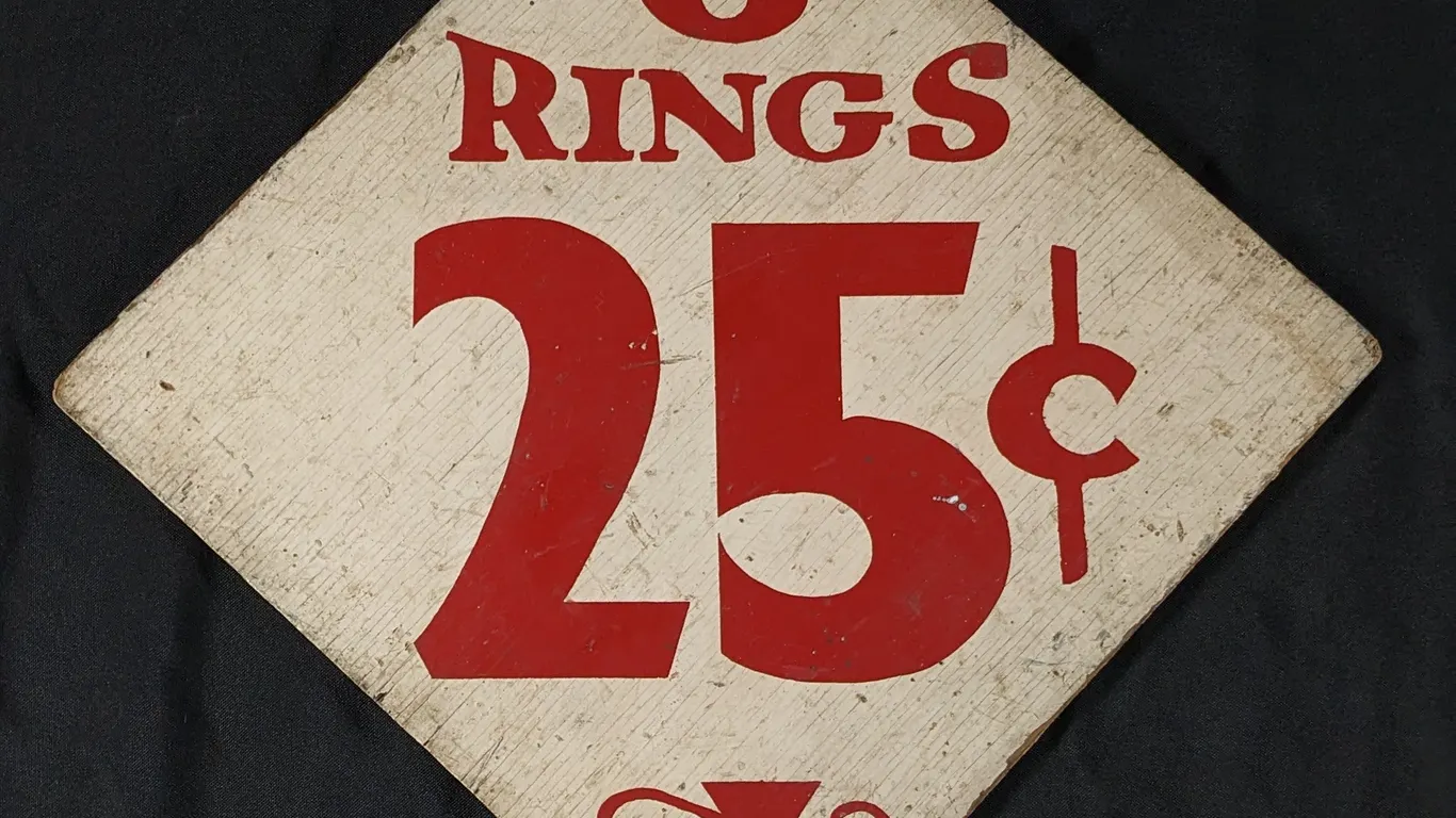 VINTAGE CARNIVAL CIRCUS PLYWOOD SIGN 5¢ - 6 RINGS 25¢ (2 SIDED)