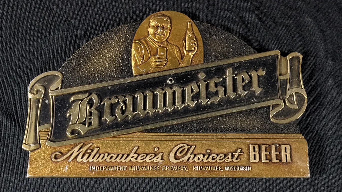 PRESSED FIBRE SIGN BRAUMEISTER MILWAUKEE'S CHOICEST BEER WISCONSIN
