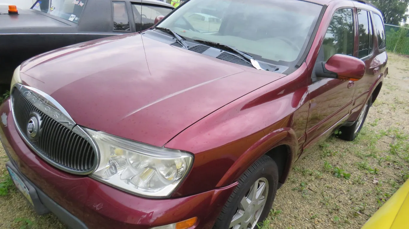2004 Buick Rainer