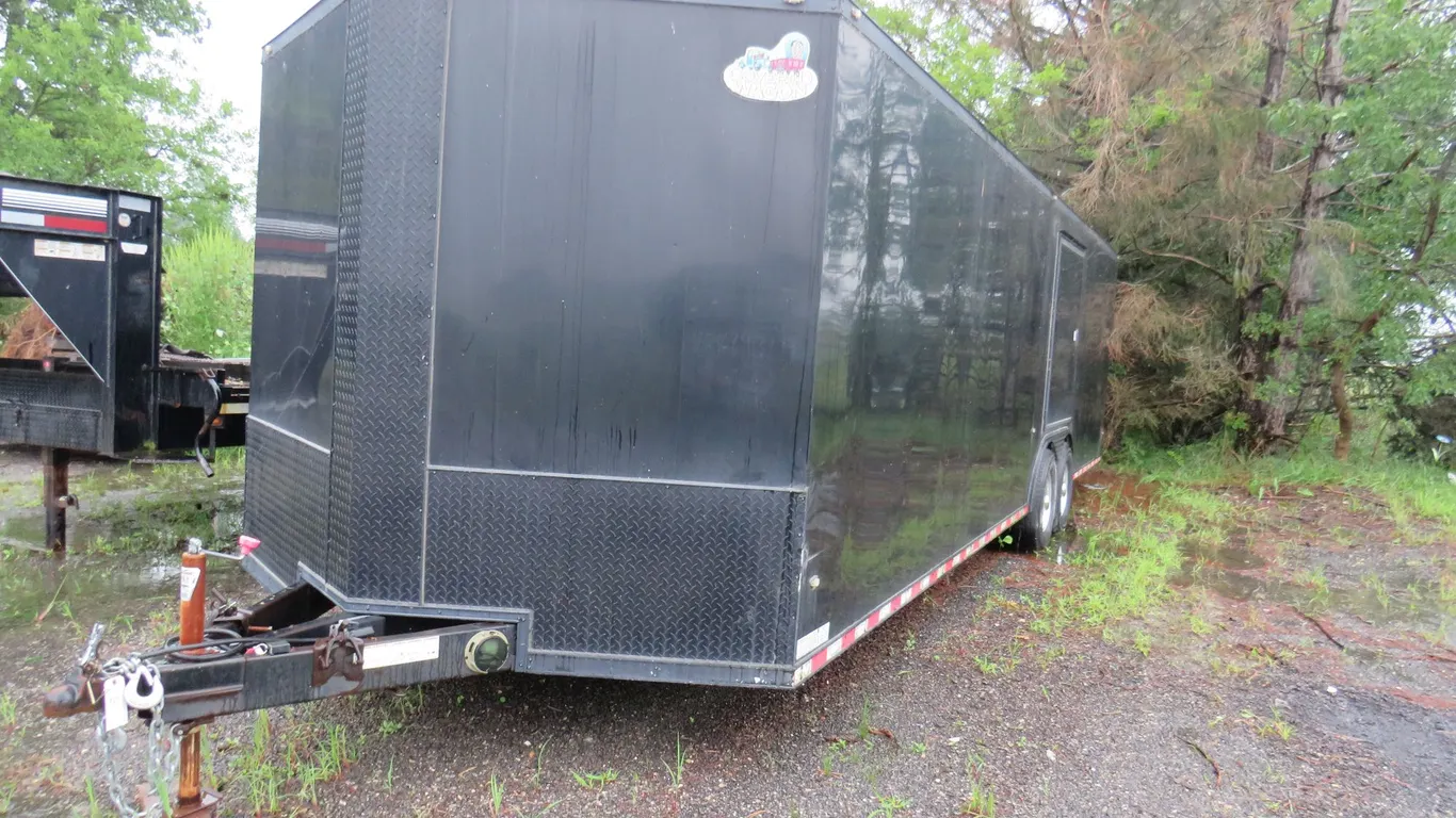 2018 28' Enclosed Trailer