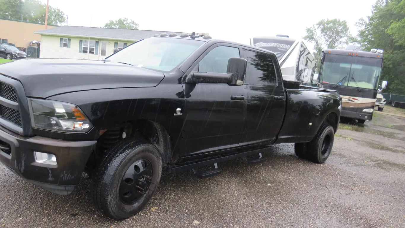 2015 Dodge Pickup Truck