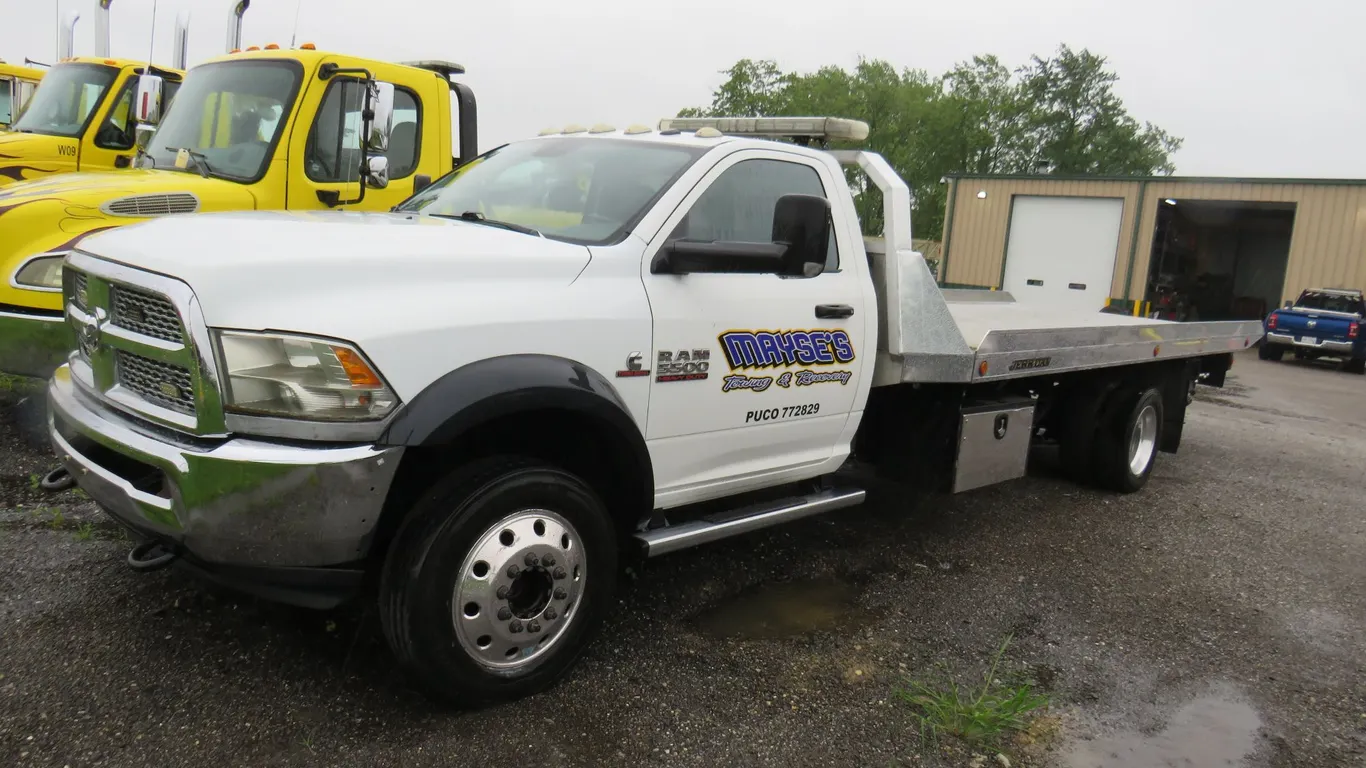2016 Dodge 5500 Rollback Truck