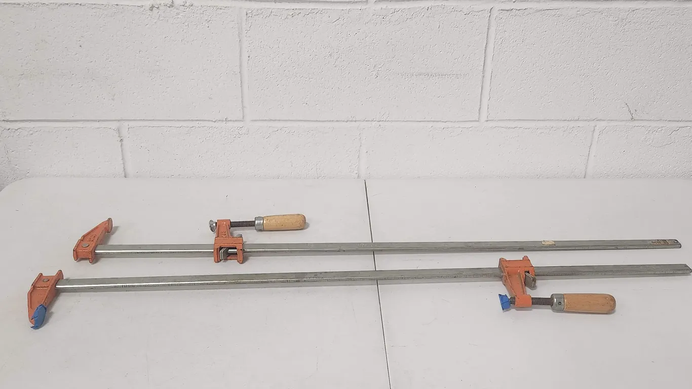 2 Bar Clamps