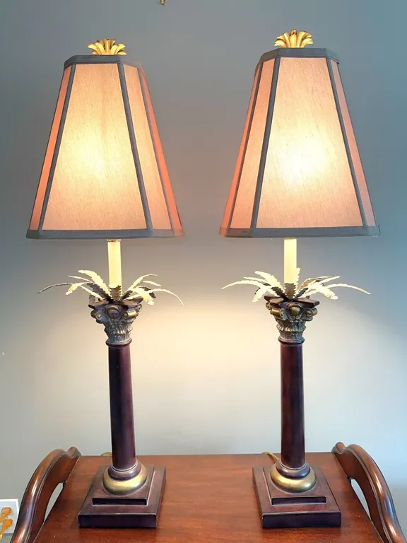 Matching accent lights - lovely design