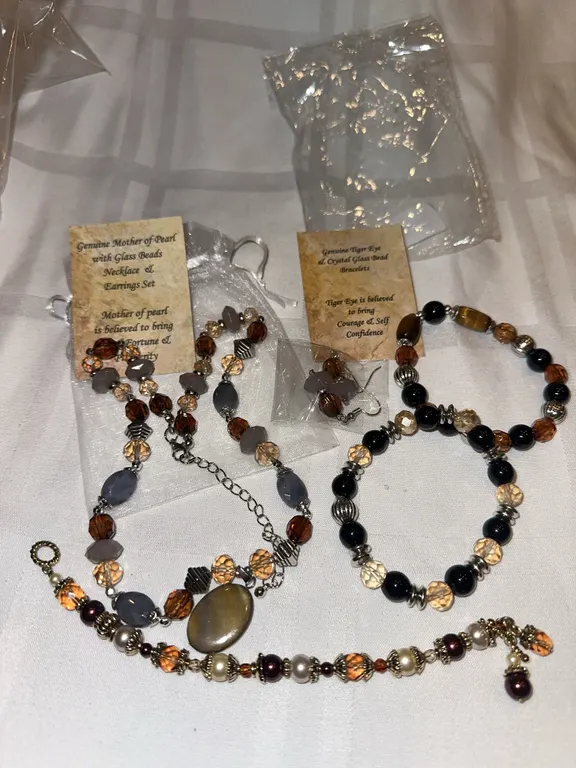 Beaded jewelry – tiger’s eye and mother of pearl