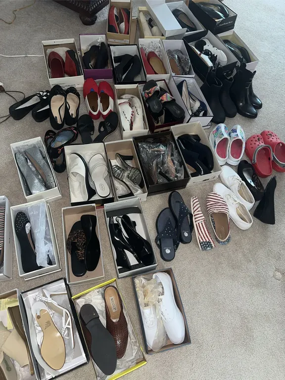 Ladies shoes