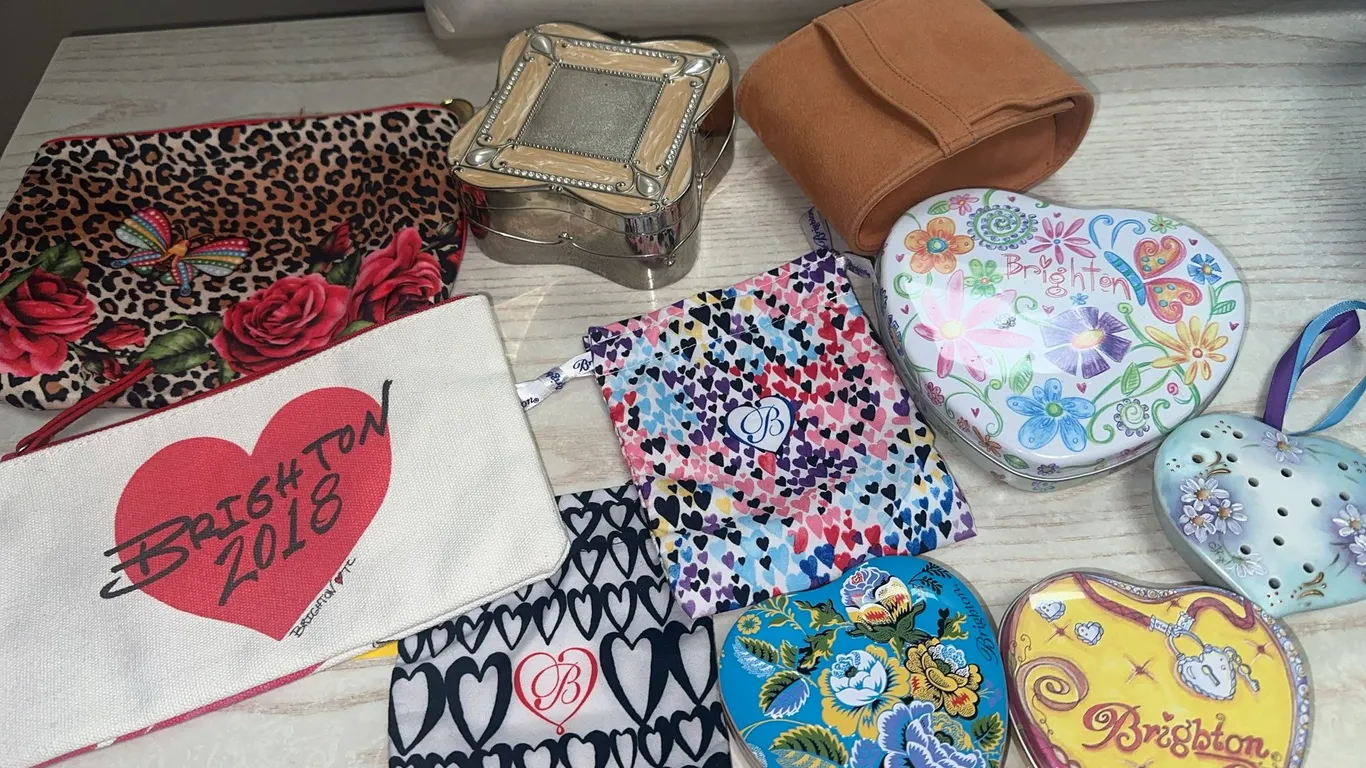 Brighton tins and bags, etc.