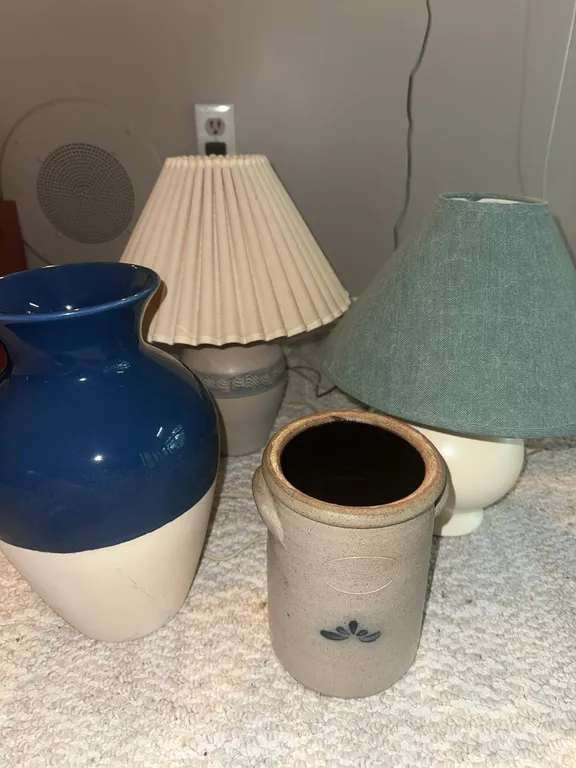 Rockdale stoneware, pottery, lamps, etc.