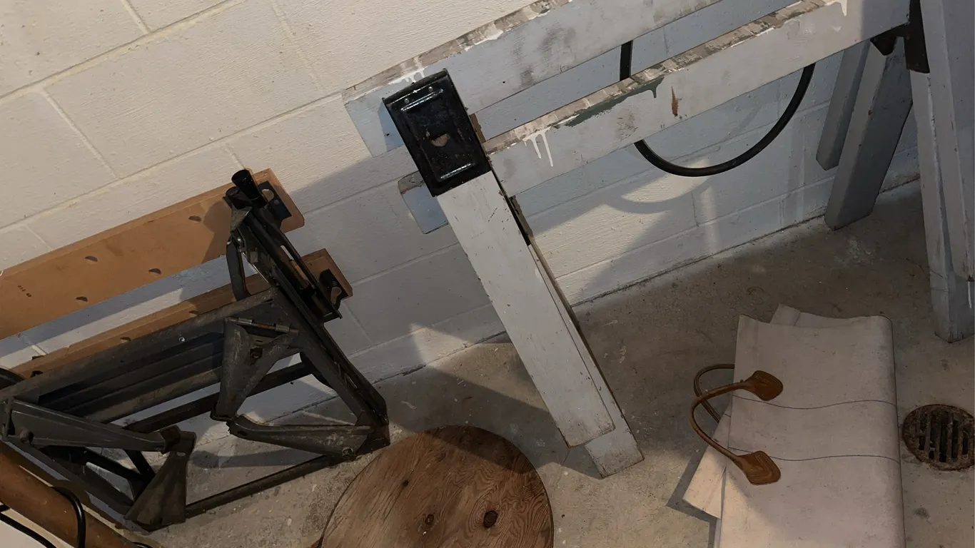 Folding workbench, sawhorses, etc.