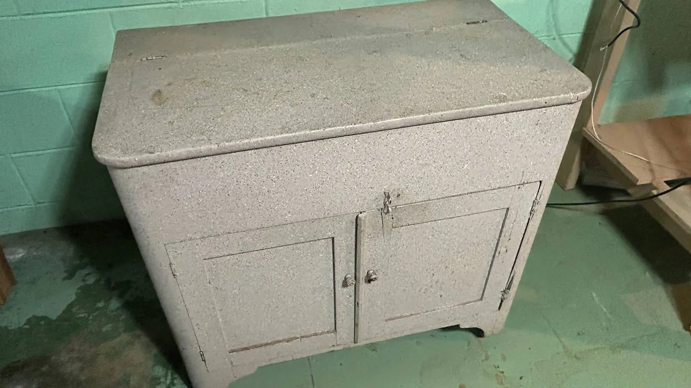 Gray Painted Wooden Cabinet With Lift-Top Compartment