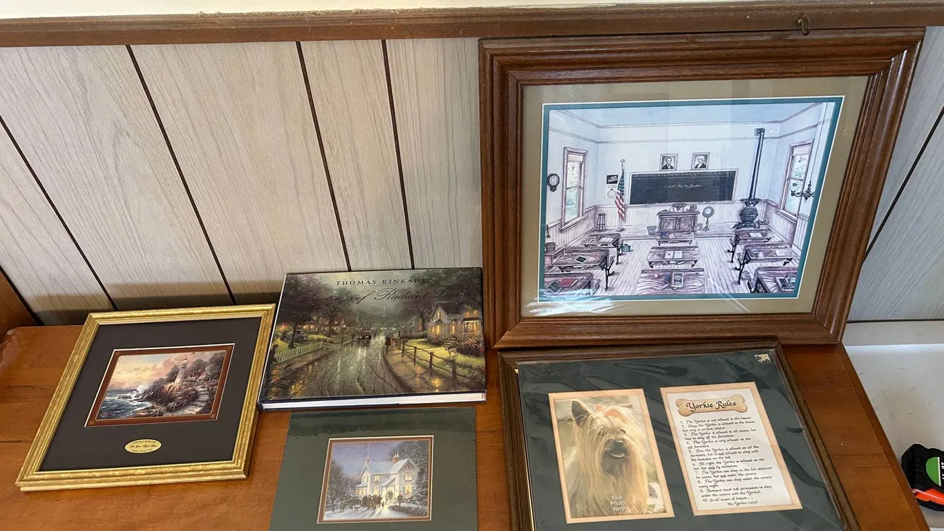 Thomas Kinkade Collector’s Framed Prints