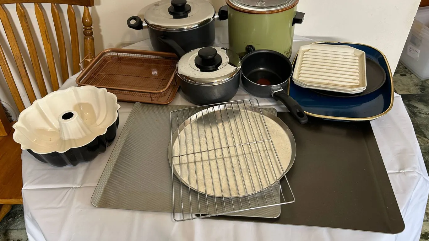 Cookware Lot: Crock-Pot, Pots, Bundt Pan, Cookie Sheets and More