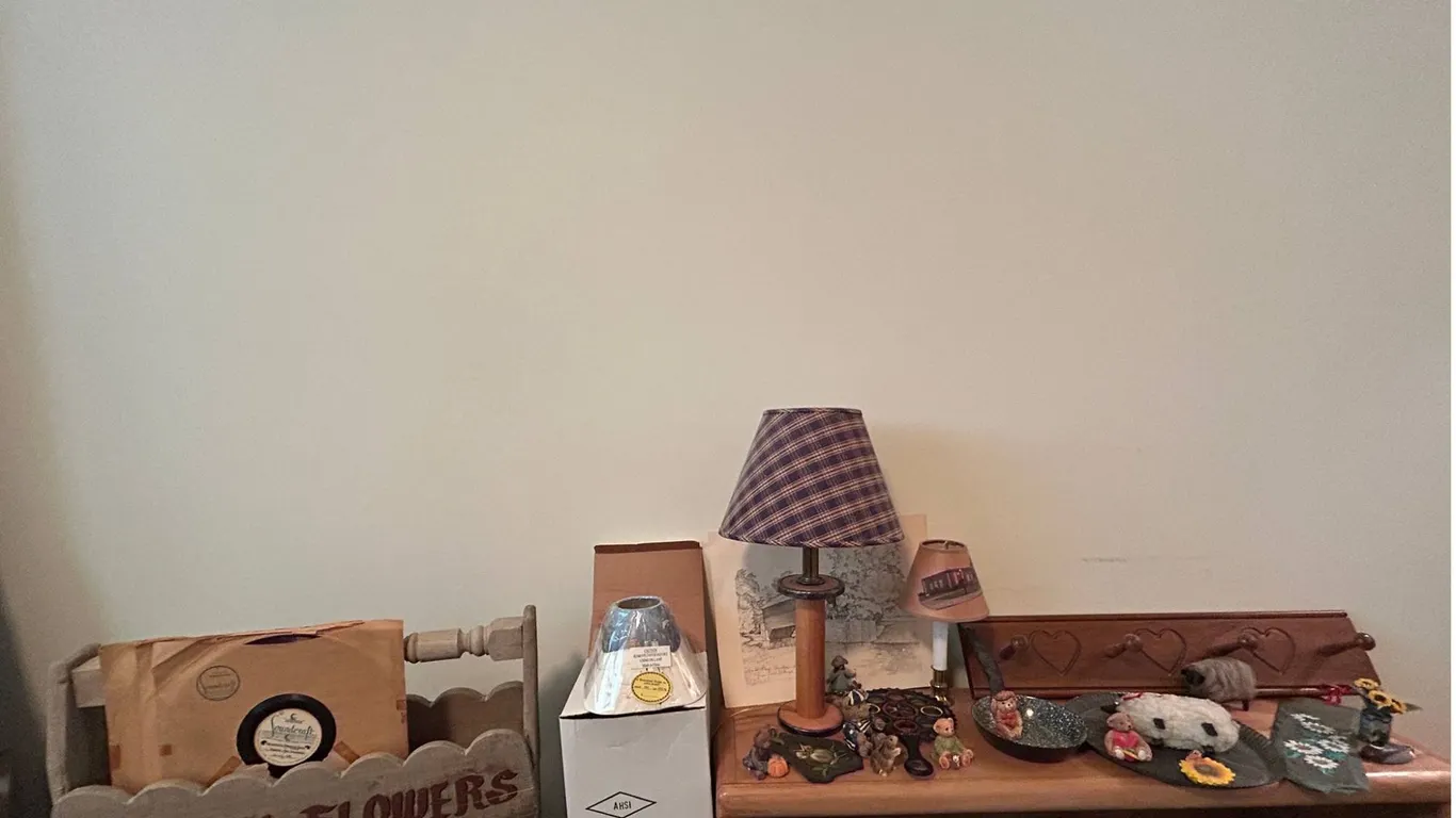 Home Decor Collection With Flower Box, Vinyl Records, Lamps, Etc