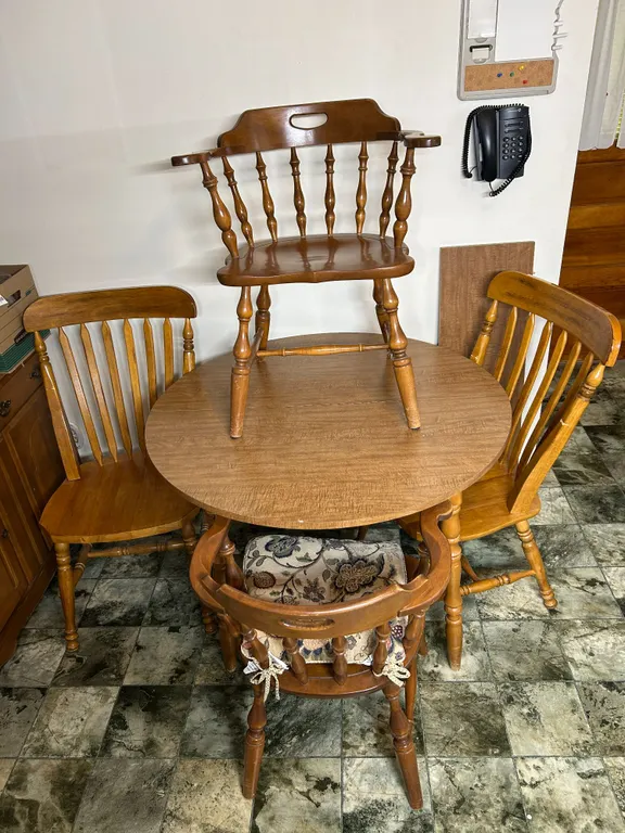 Solid Wood Round Dining Table and Chairs