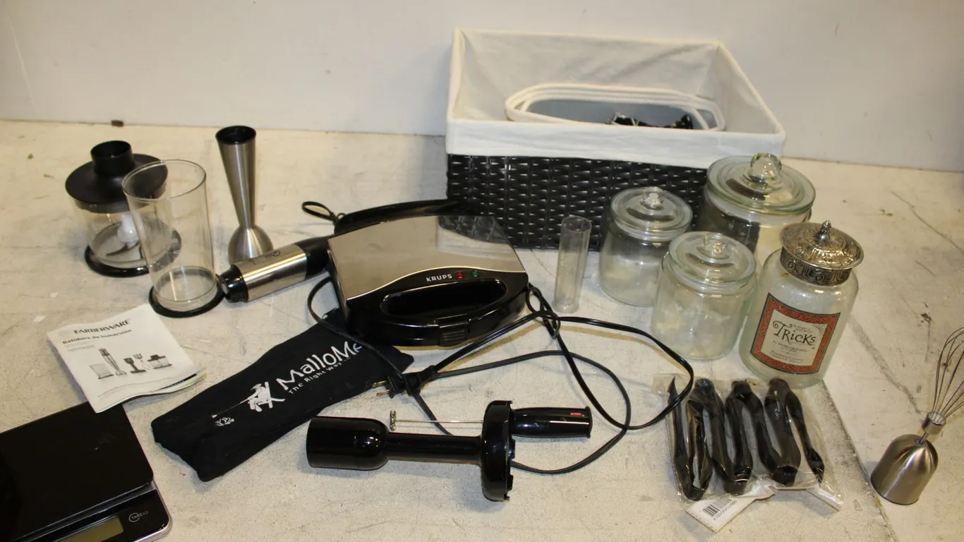 Kitchen Appliances & Accessories