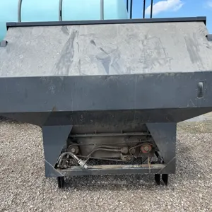 2124-D AGPro Seeder - Scales and Hydraulic drive