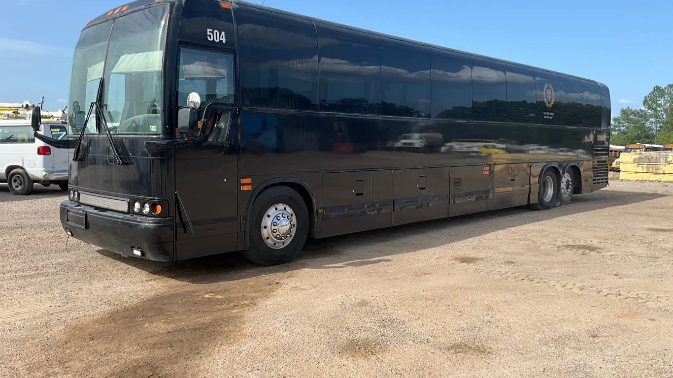 2001 PREVOST XL2 COACH VIN: 2PCX3349911027445 PASSENGER BUS