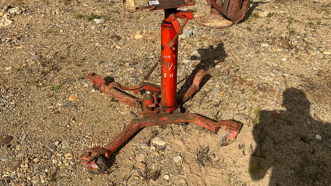TRANSMISSION JACK