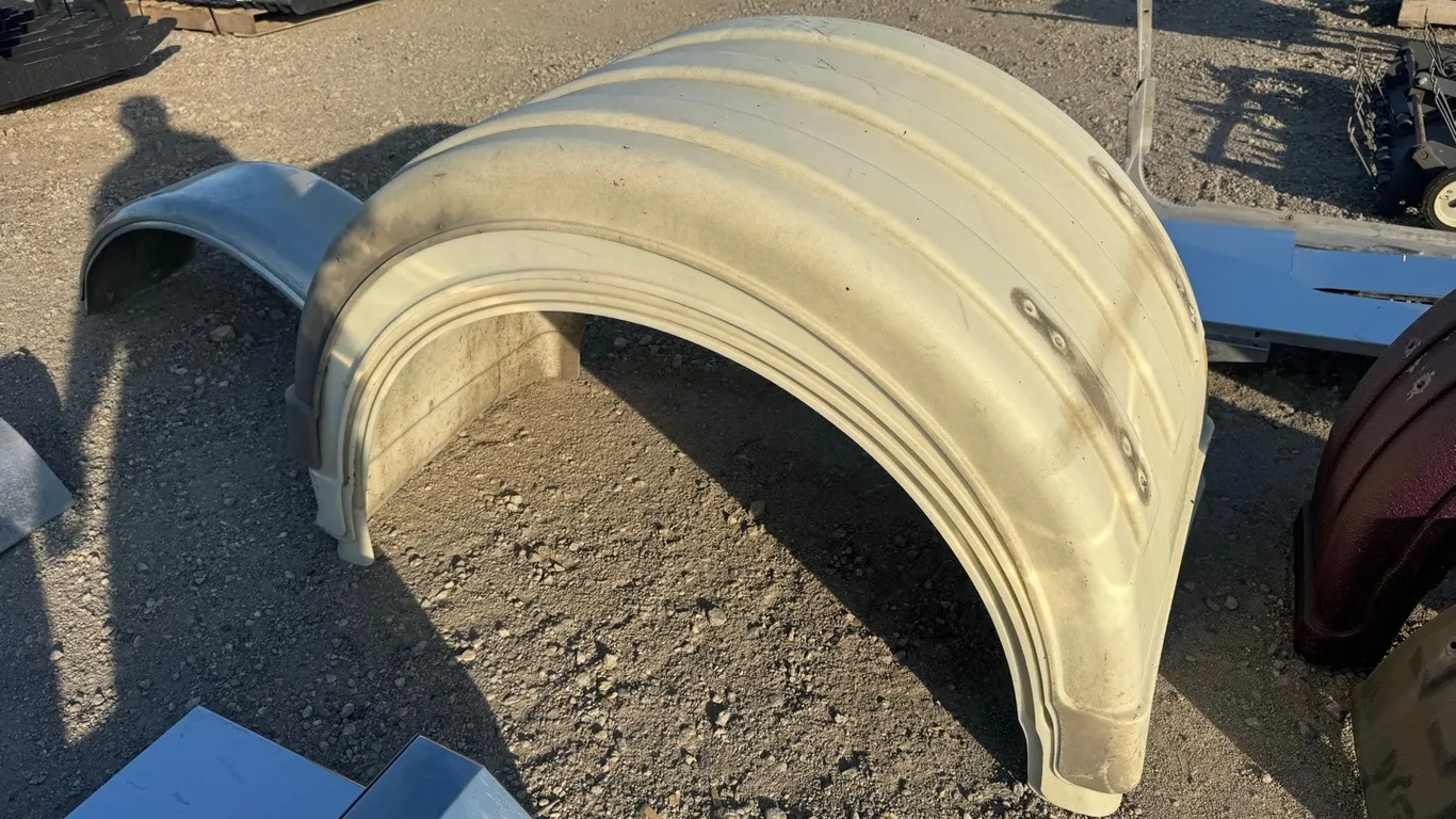 4) Cream truck fenders