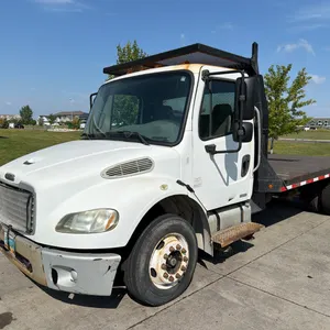 2006 Freightliner M2 single axle flatbed day cab