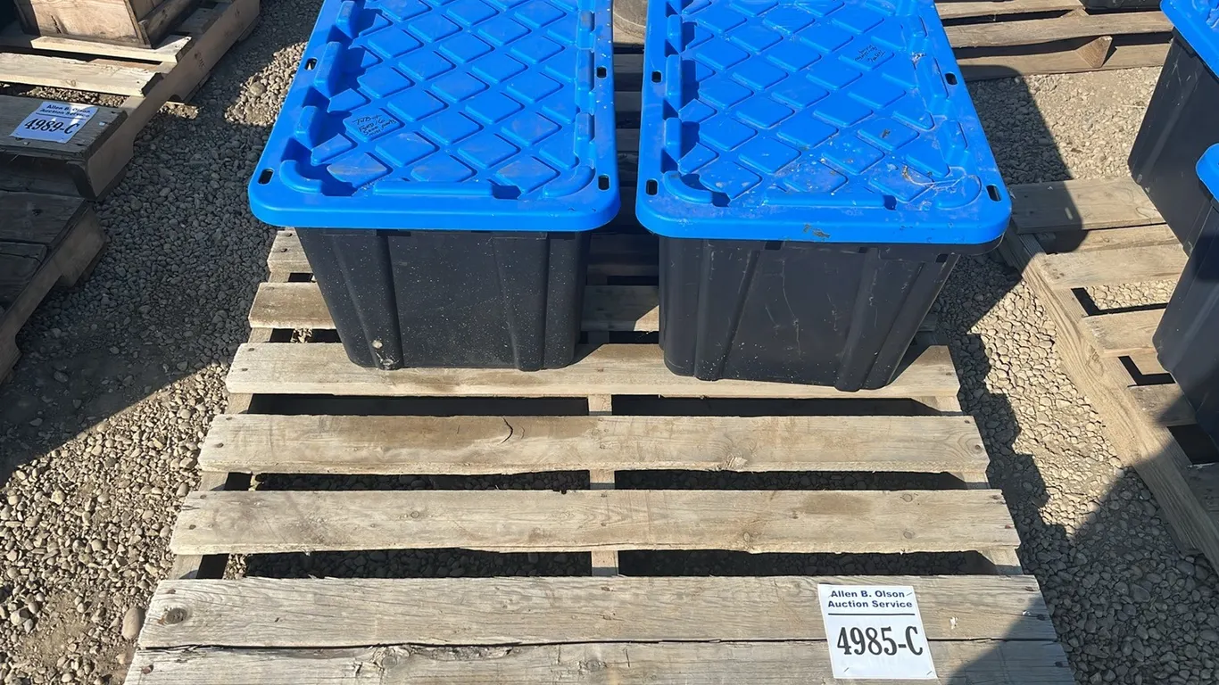 ANTIQUE TRACTOR PARTS