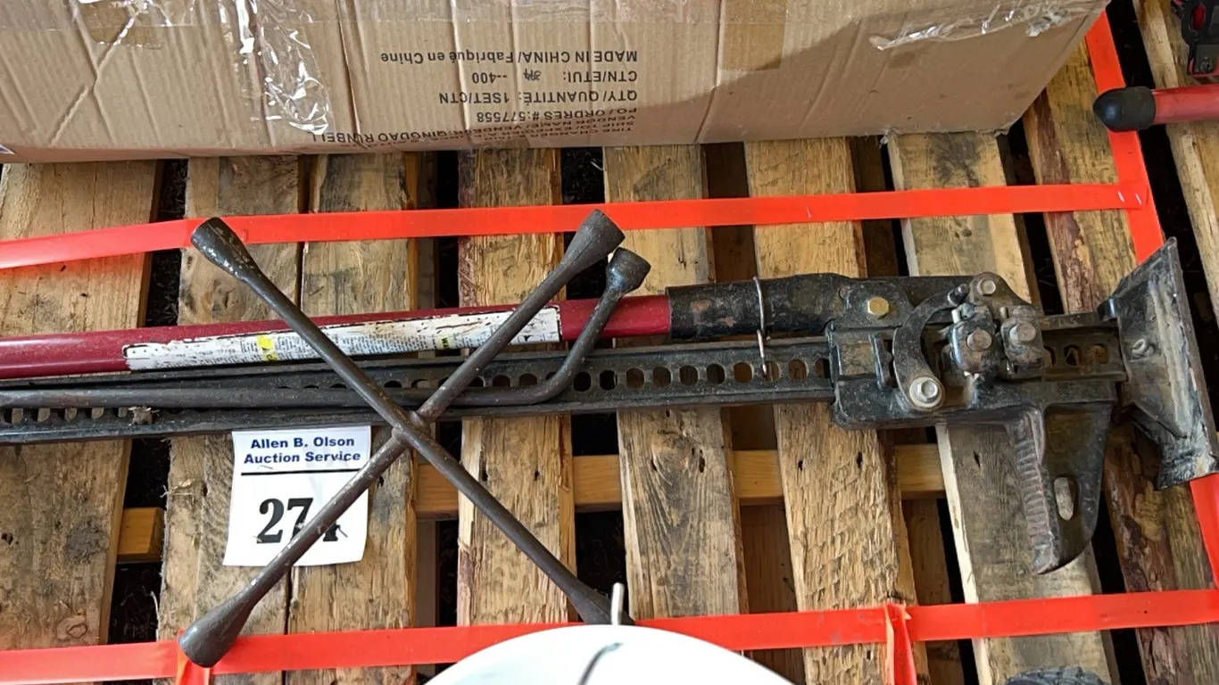 48" JACKALL