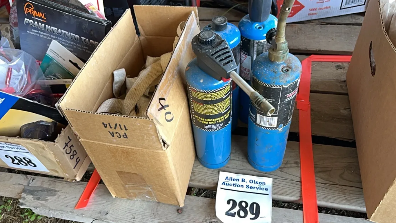 BERNZOMATIC TORCHES w/ BOTTLES & 1" RATCHET STRAPS