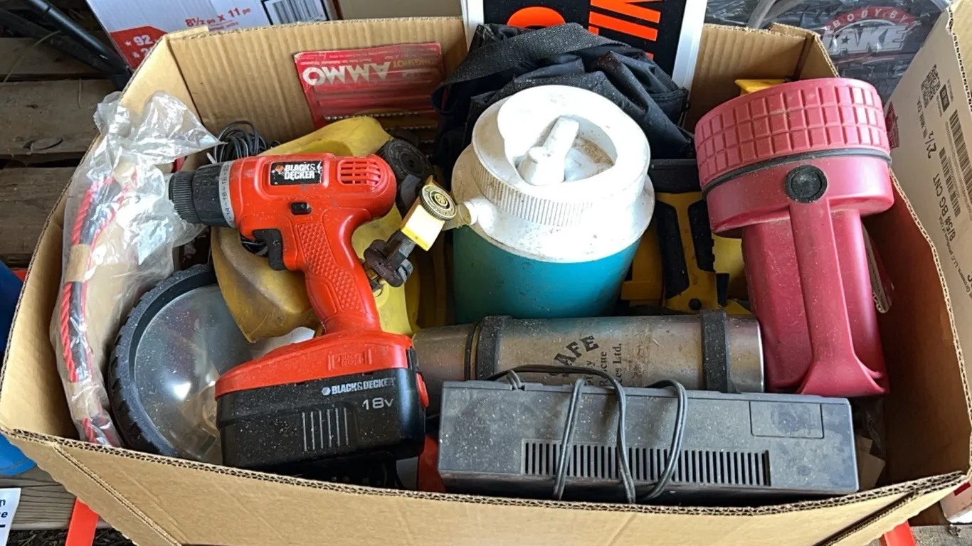 BOX OF MISC