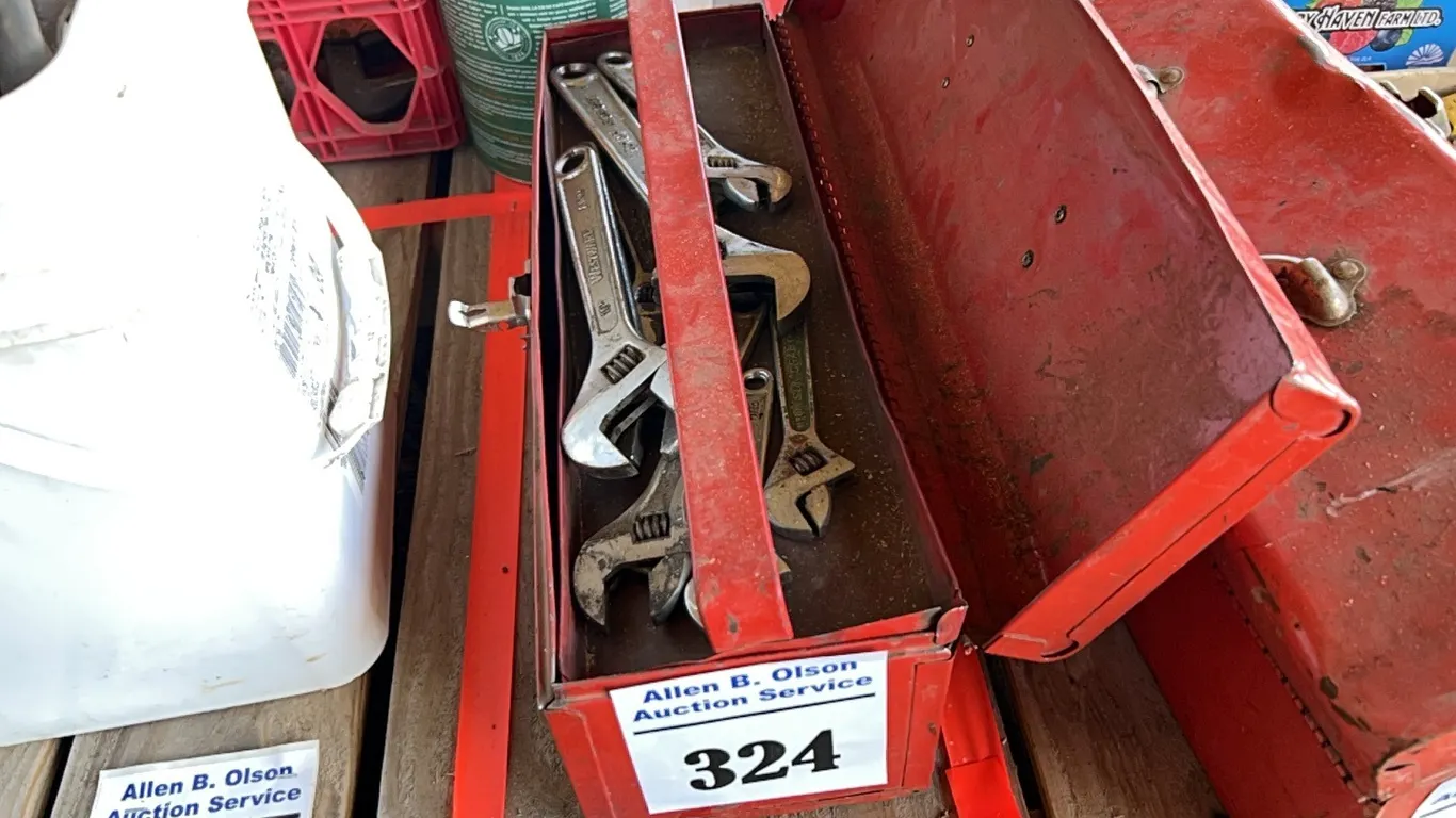 LG ASSORT OF CRESCENT WRENCHES IN BOX