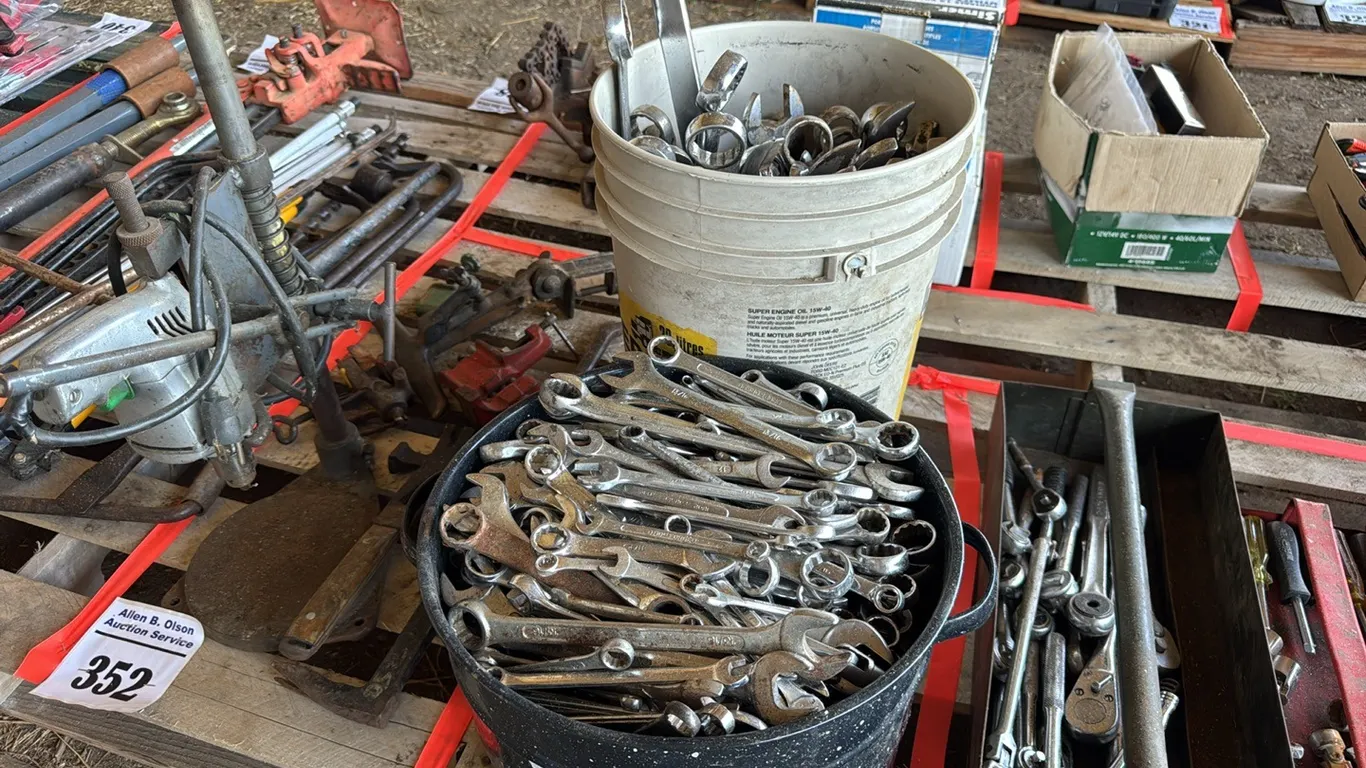 TUB & PAIL FULL OF COMBO WRENCHES - METRIC & STANDARD