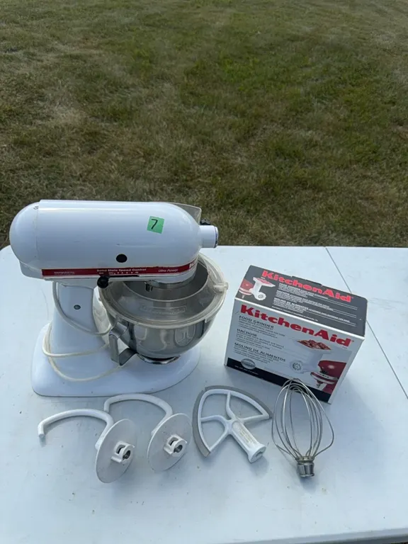 Kitchen aid mixer - complete & attachment - works good